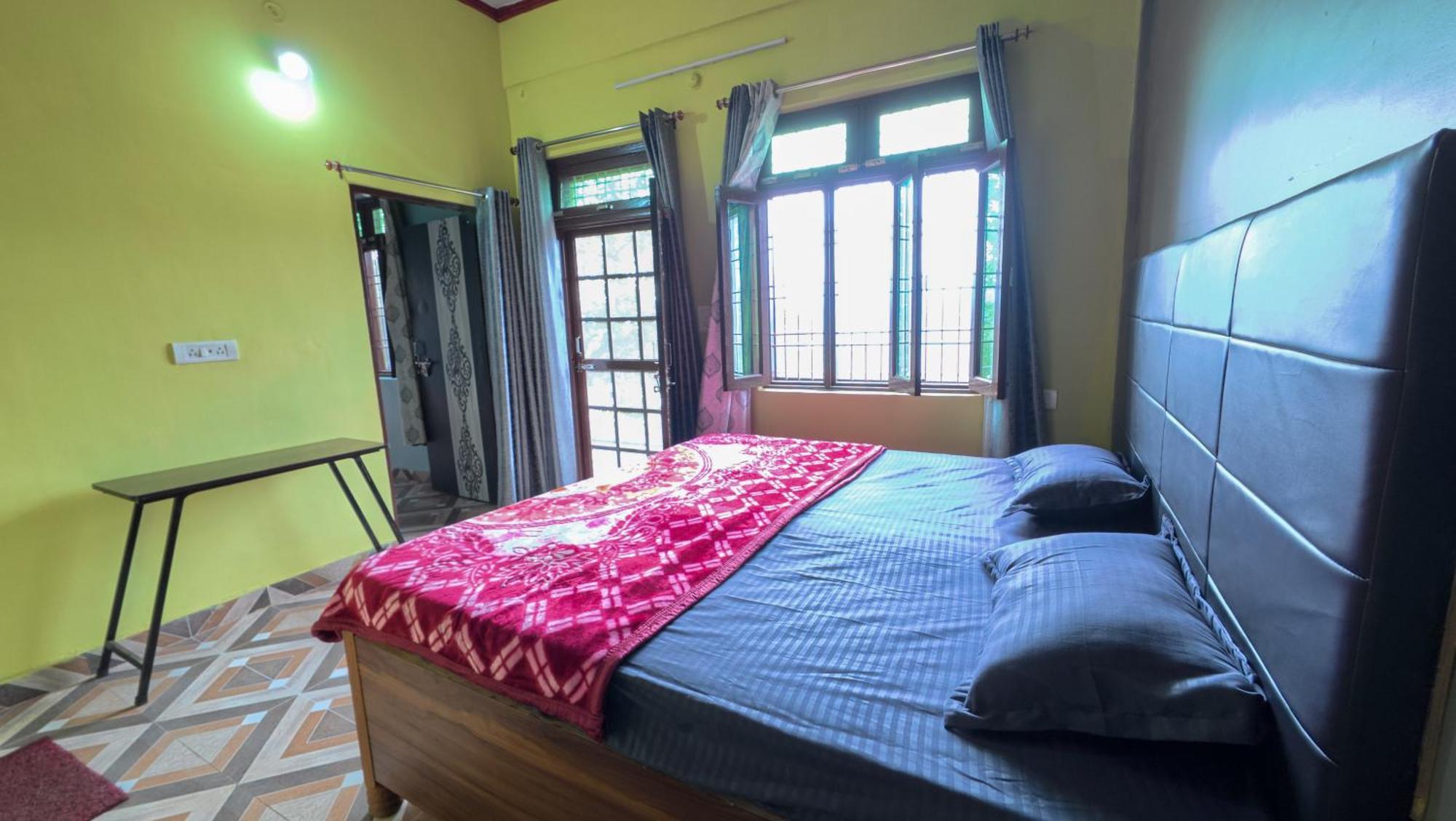 Mahi Restaurant & Guest House Almora Exteriör bild